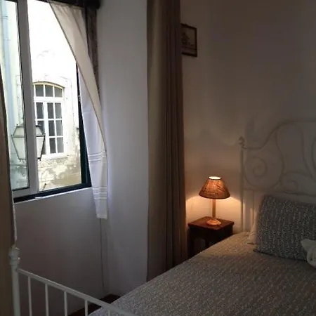 Cozy Downtown Rum i privatbostad Lisboa